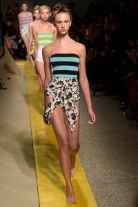 I’m Isola Marras RTW Spring 2016