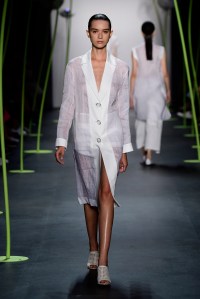 Lie Sangbong Ready To Wear Spring 2016