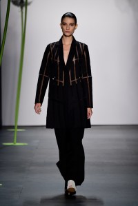 Lie Sangbong Ready To Wear Spring 2016