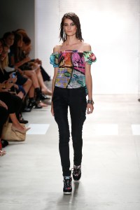 Nicole Miller RTW Spring 2016