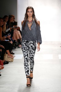Nicole Miller RTW Spring 2016
