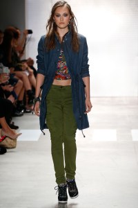 Nicole Miller RTW Spring 2016