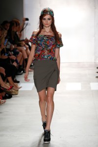 Nicole Miller RTW Spring 2016