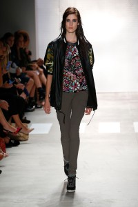 Nicole Miller RTW Spring 2016