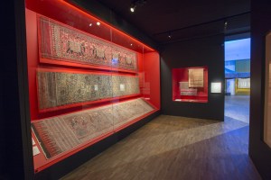 Victoria & Albert Museum Fabric of India Exhibit