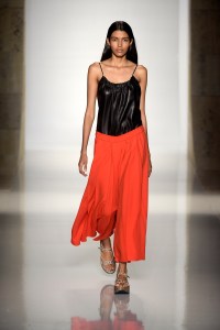 Victoria Beckham RTW Spring 2016