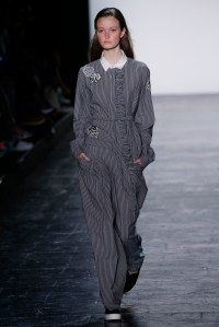 Vivienne Tam RTW Spring 2016