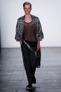 Vivienne Tam RTW Spring 2016