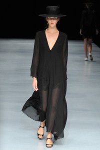 Beautiful People RTW Spring 2016 Tokyo