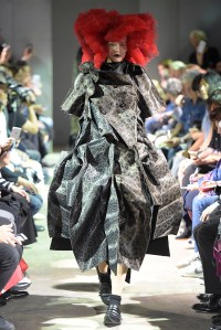 Comme des Garçons RTW Spring 2016