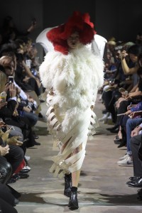 Comme des Garçons RTW Spring 2016