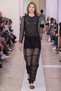 Emanuel Ungaro RTW Spring 2016