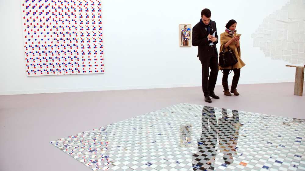 Frieze Art Fair in London Sees Sold-out Galleries, No Hint of Slowdown