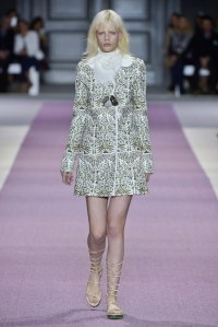 Giambattista Valli RTW Spring 2016