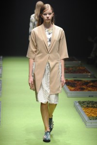 In-Process by Hall Ohara RTW Spring 2016 Tokyo