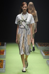 In-Process by Hall Ohara RTW Spring 2016 Tokyo