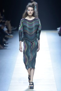Issey Miyake RTW Spring 2016