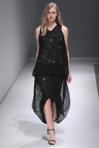 Johan Ku RTW Spring 2016 Tokyo