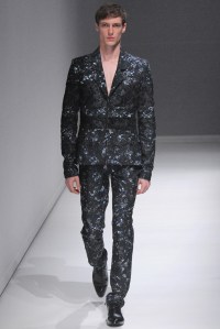 Johan Ku RTW Spring 2016 Tokyo