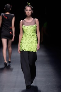 John Herrera RTW Spring 2016 Asian Fashion Meets Tokyo
