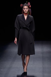 John Herrera RTW Spring 2016 Asian Fashion Meets Tokyo