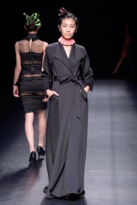 John Herrera RTW Spring 2016 Asian Fashion Meets Tokyo