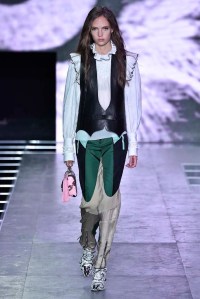 Louis Vuitton RTW Spring 2016