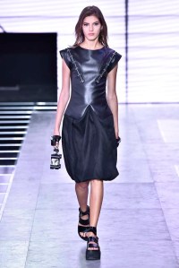 Louis Vuitton RTW Spring 2016