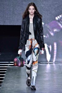 Louis Vuitton RTW Spring 2016