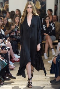 Maison Rabih Kayrouz RTW Spring 2016