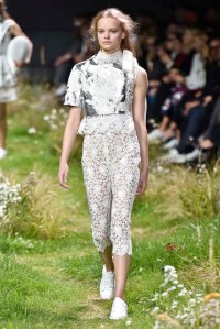 Moncler Gamme Rouge RTW Spring 2016
