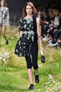 Moncler Gamme Rouge RTW Spring 2016