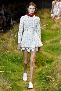 Moncler Gamme Rouge RTW Spring 2016