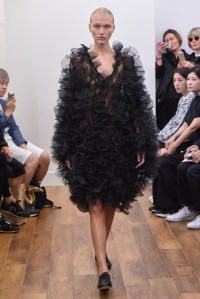 Noir Kei Ninomiya RTW Spring 2016