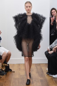 Noir Kei Ninomiya RTW Spring 2016