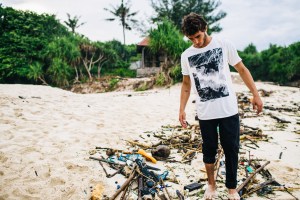 A look from the O'Neill & Parley For The Oceans line.