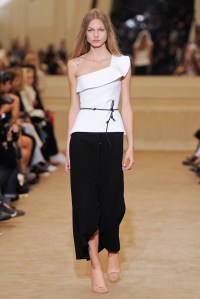 Roland Mouret RTW Spring 2016