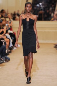 Roland Mouret RTW Spring 2016
