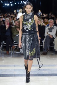 Sacai RTW Spring 2016