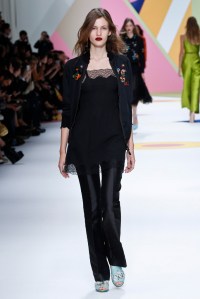 Shiatzy Chen RTW Spring 2016