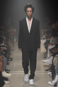 Soshi Otsuki Tokyo New Age RTW Spring 2016