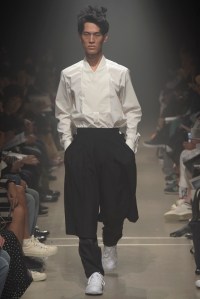 Soshi Otsuki Tokyo New Age RTW Spring 2016