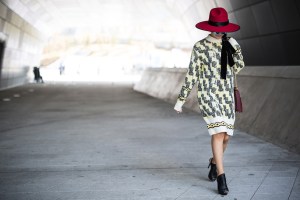 Seoul Fashion Week street style.