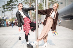 Seoul Fashion Week street style.
