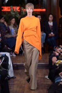 Vêtements RTW Spring 2016
