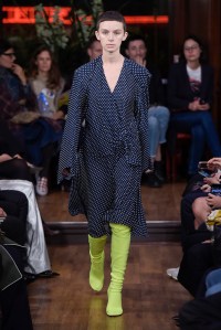 Vêtements RTW Spring 2016
