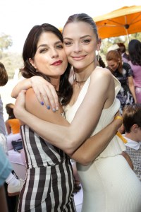 Selma Blair with Jaime King in Calvin Klein.