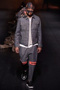 Yoshio Kubo RTW Spring 2016 Tokyo