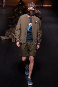 Yoshio Kubo RTW Spring 2016 Tokyo