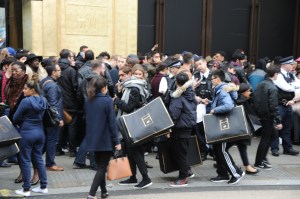 Shoppers H&M Regent Street London